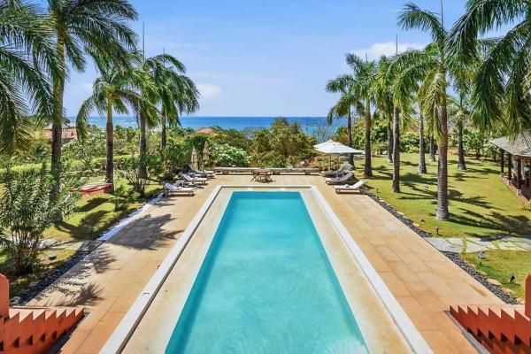 Villa esplendorosa, lujosa propiedad con vistas al mar
