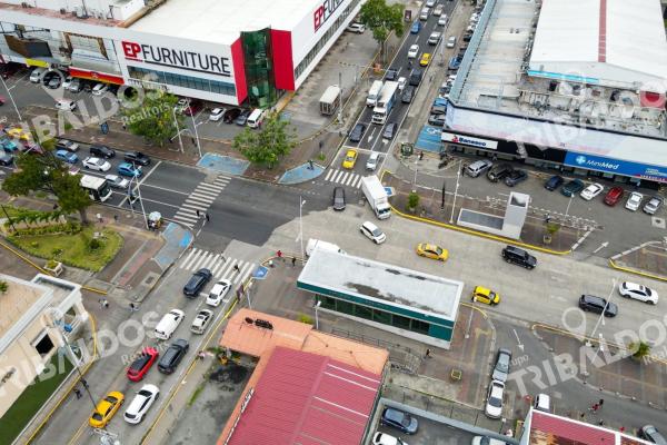 Venta de casa comercial en el carmen