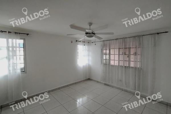 Sale of townhouse in villa cáceres