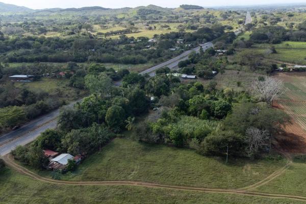 Spacious commercial property