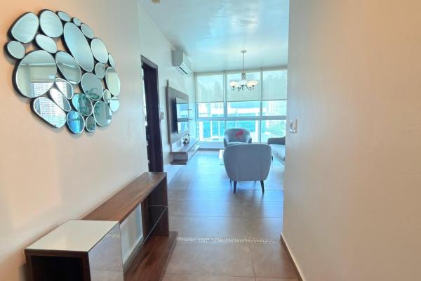 Venta de unidad en ph. grandbay tower