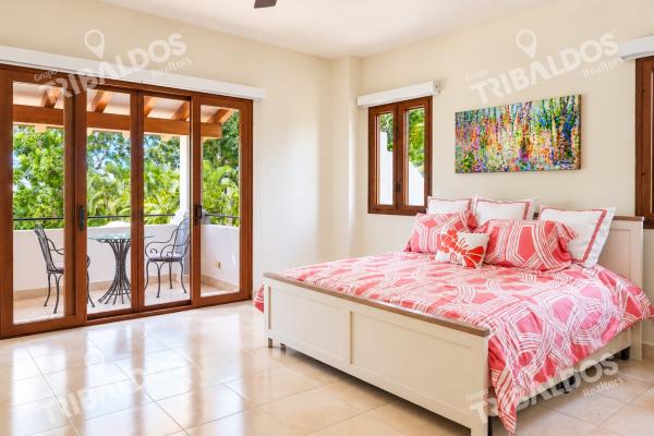 Venta de casa en buenaventura con 8 recámaras, piscina y jacuzzi