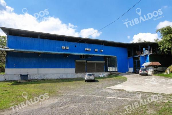 Warehouse sale in las cumbres