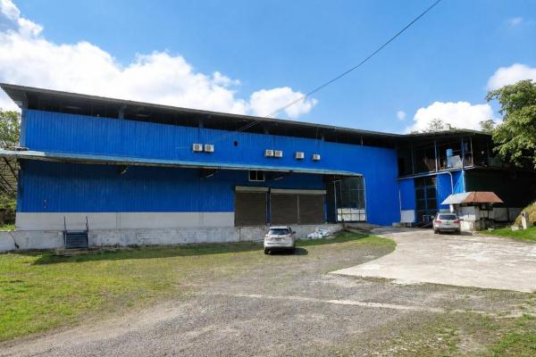 Warehouse sale in las cumbres
