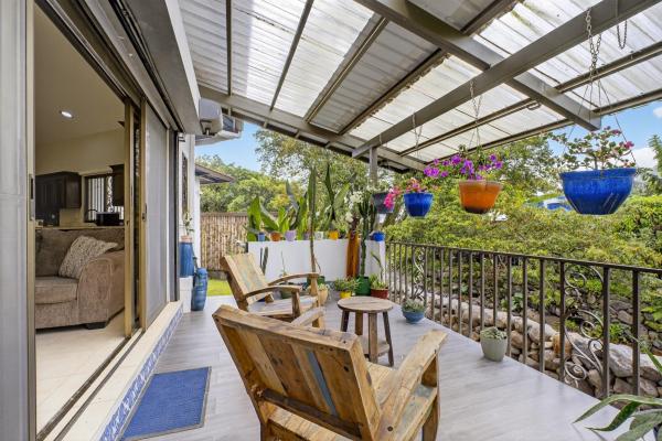 Fully furnished riverfront home downtown boquete