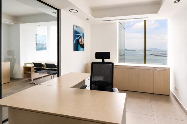 Office for sale in bicsa financial ave. balboa