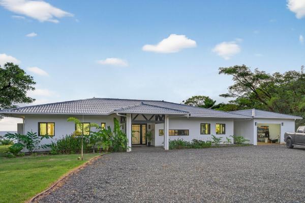 Ocean view home in morrillo heights, veraguas