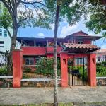 Venta de edificio en bella vista con tres amplios apartamentos