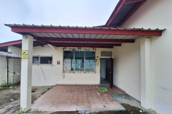 Venta de terreno con mejoras en rio abajo
