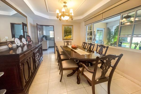 Se vende casa en costa serena, costa del este