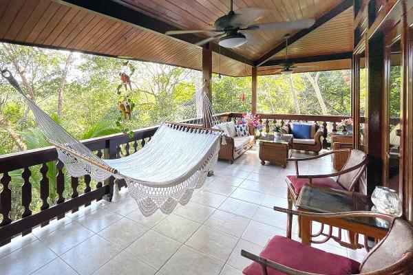 Amazing house 30 minutes from the city
