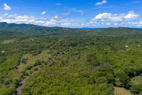 Spacious 59,086 m² land in síndigo, caldera