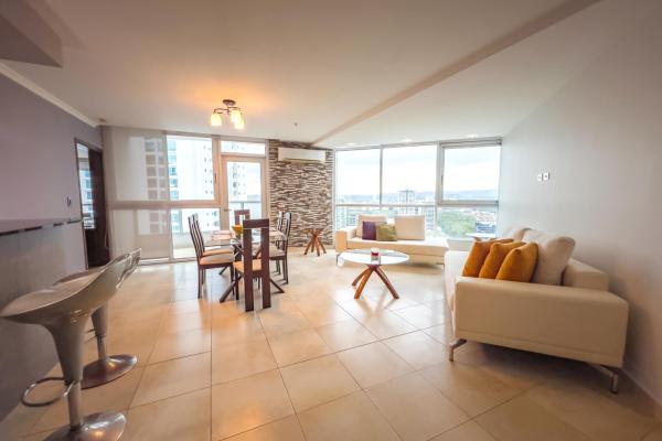 Apartment for rent in ph riverside, costa del este