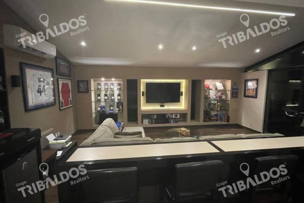 Casa en river valley