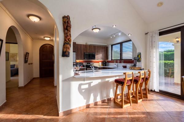 Two villas with 6 bedrooms and mountain views