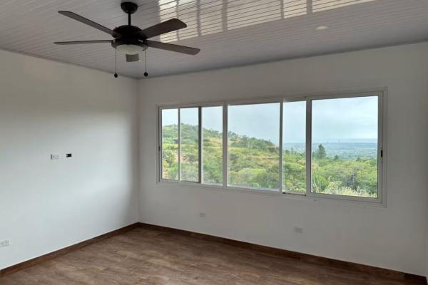 Casa en venta – vista a al mar en el calvario