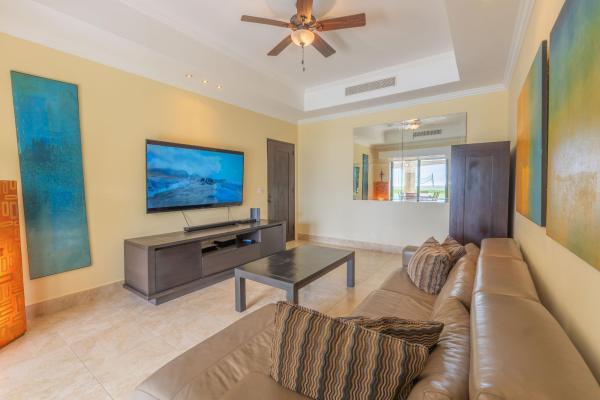 Gorgeous beachfront house for sale in buenaventura