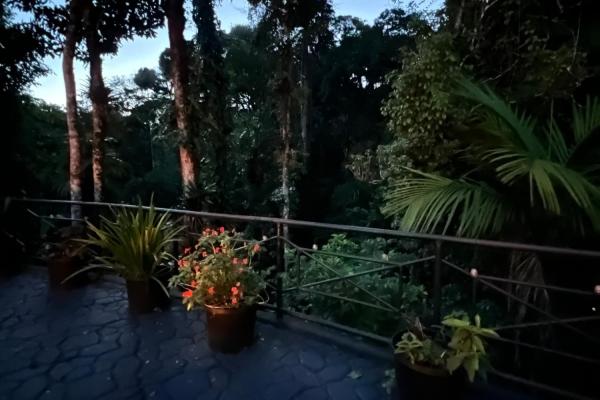 Casa con vistas a la montaña en altos del maría