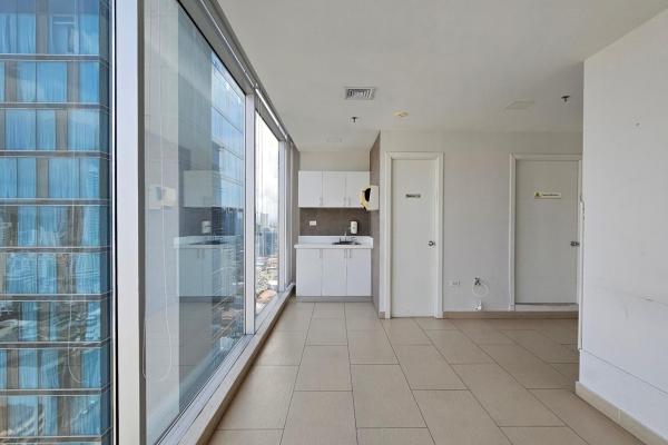 Oficina amoblada moderna en sortis - 285 m2