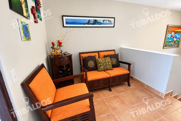 Sale of 5-bedroom house with private pool and garden in coronado