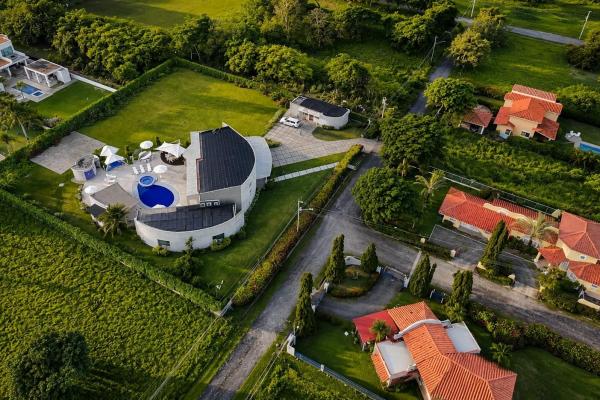 Venta de residencia moderna en coronado