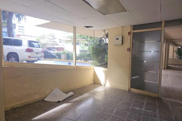Banco vende local comercial en torre comosa, obarrio