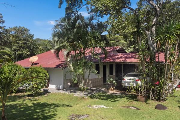 Finca autosuficiente de 10 ha en venta cerca de boquete