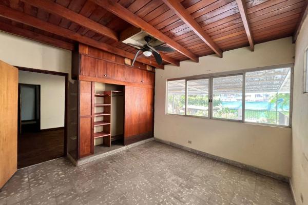Venta de terreno con mejoras en el carmen