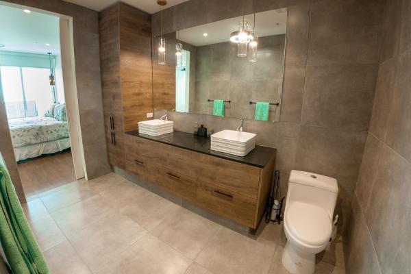 Apartamento en el 8vo piso en coronado golf tower