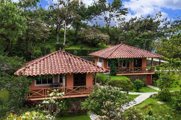 Property for sale 2 cabins and spacious lot