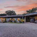 Finca ribereña con dos casas en 3,14 acres.