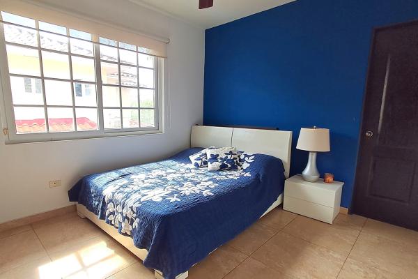 Sale of house in villa valencia, costa sur with solar panels