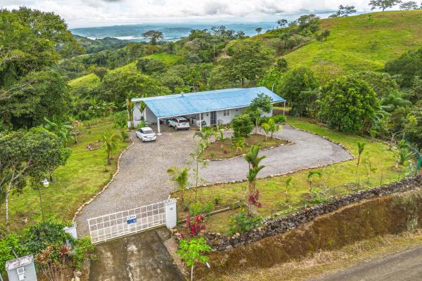 Casa con vista al mar y 2 dormitorios
