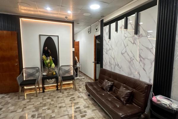 4 locales comerciales contiguos en venta | plaza colón | disponibles juntos