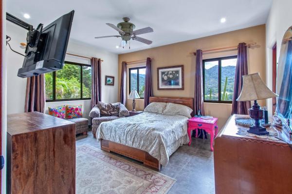 Elegant 4-bedroom furnished estate in boquete