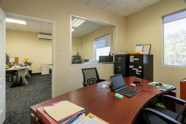 Office building for sale in albrook