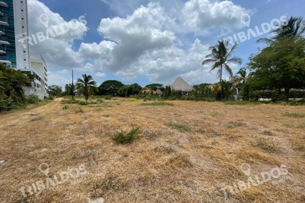 Venta de terreno con acceso al mar en rio hato