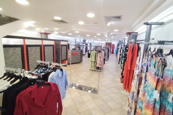 Sale of commercial space in el dorado shopping center