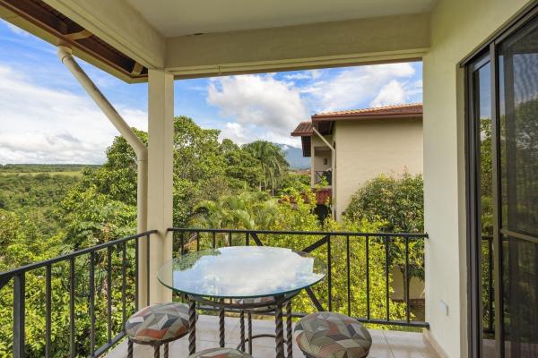 Condominio de 2 rec. en los molinos boquete