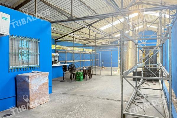 Alquiler de bodega con oficinas en juan díaz