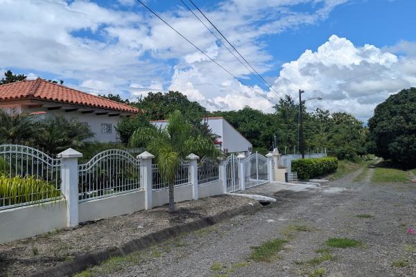 Sale of house in coronado
