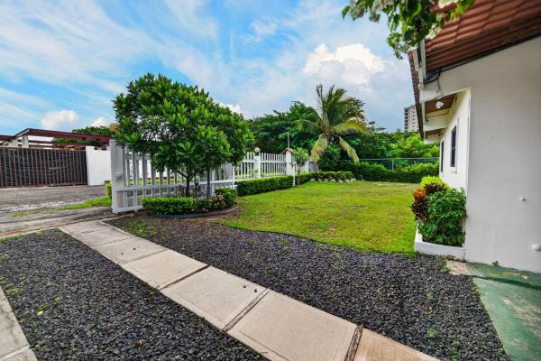Oceanfront rental — playa malibú, gorgona
