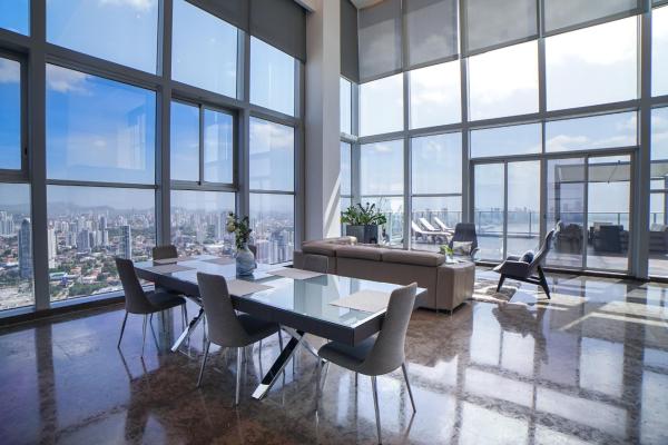 Luxury penthouse in panama city panama
