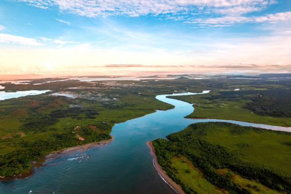 Casa de 4 recámaras en venta en rincon beach estates boca chica panamá