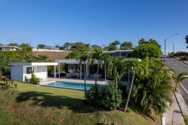 Casa moderna-hermosa bay boca chica panamá