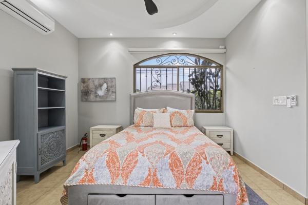 Fully furnished riverfront home downtown boquete