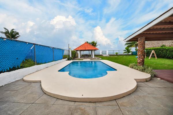 Oceanfront rental — playa malibú, gorgona