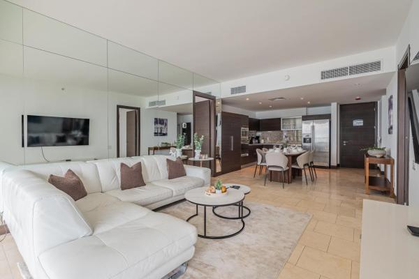 Comfortable high-floor 2-bedroom apartment