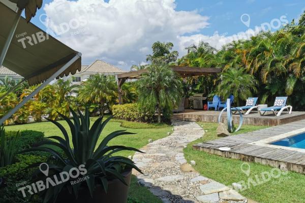 Bijao beach club & residences