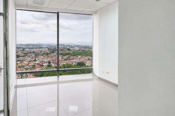 Venta de oficina en costa del este torre ancón